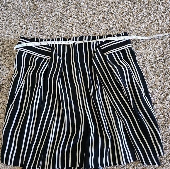 H & M romper high-waisted shorts, women's in size 14, very good condition - Picture 9 of 9